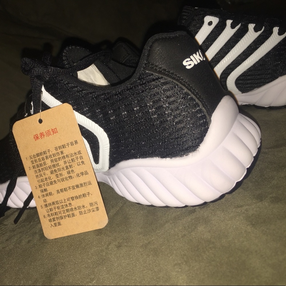 Mesh Running Breathable Sport Sneakers - Picture 2 of 3
